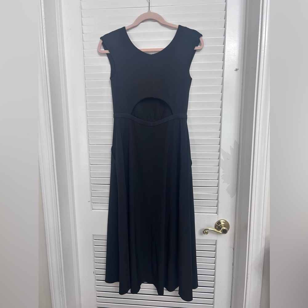 ATHLETA MIDI black dress Athleisure open back pockets women’s size Small - Picture 5 of 8